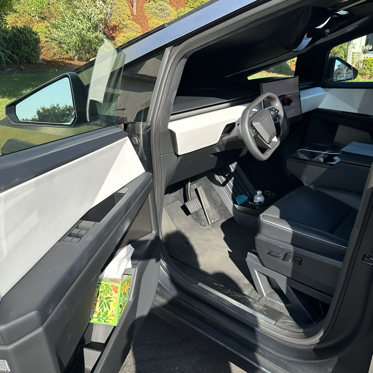 2024 Tesla Cybertruck - Image 6