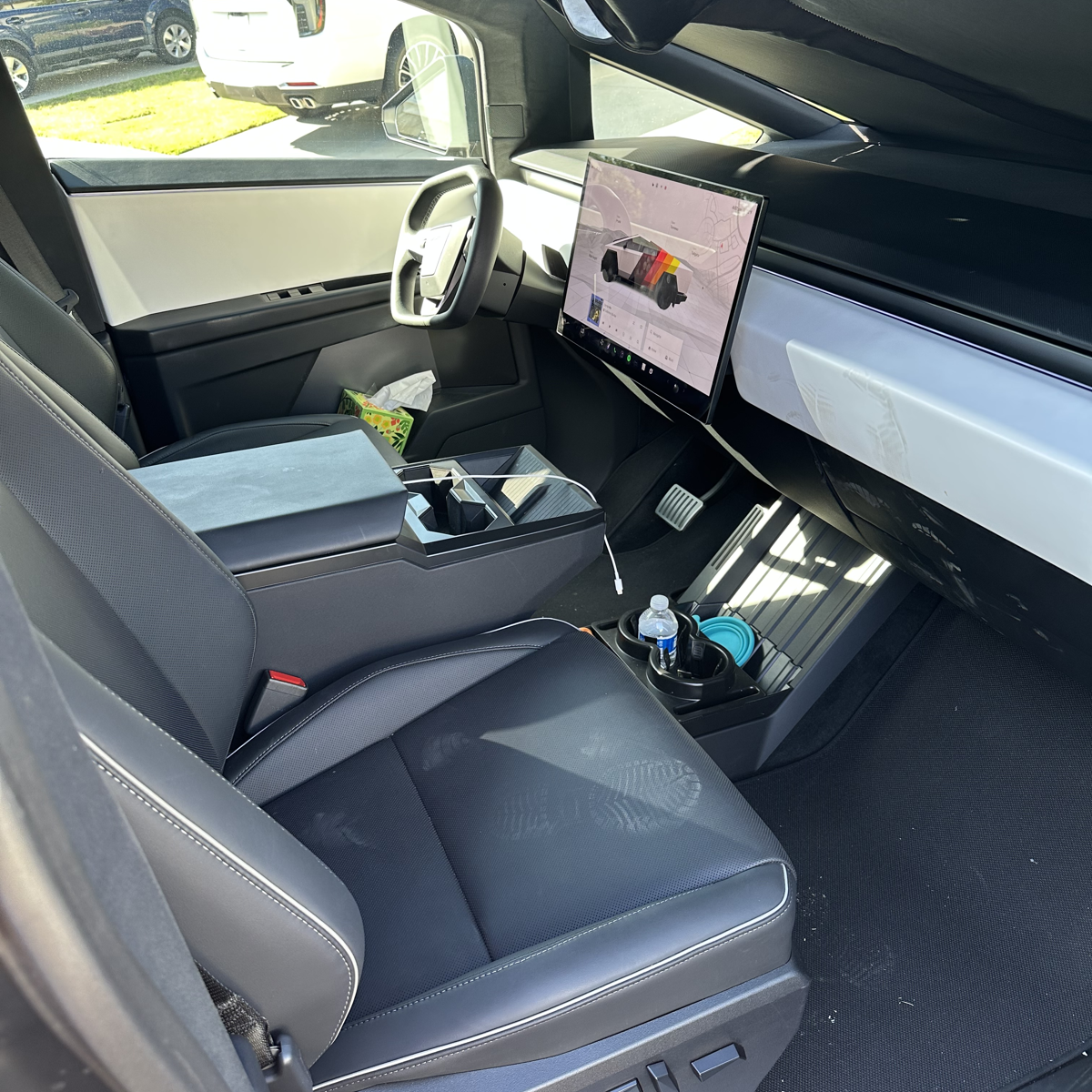 2024 Tesla Cybertruck - Image 4