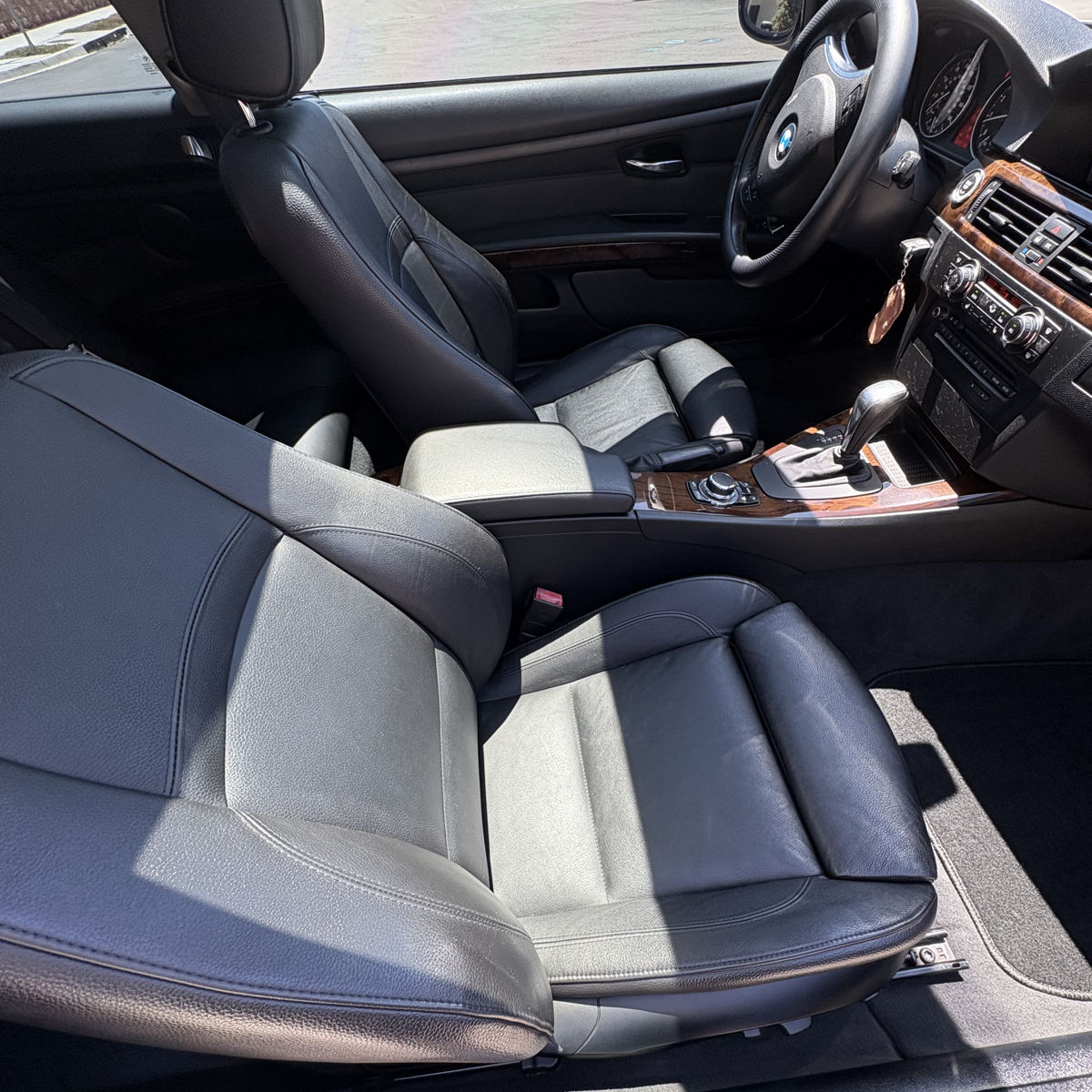 2011 BMW 3-Series - Image 7
